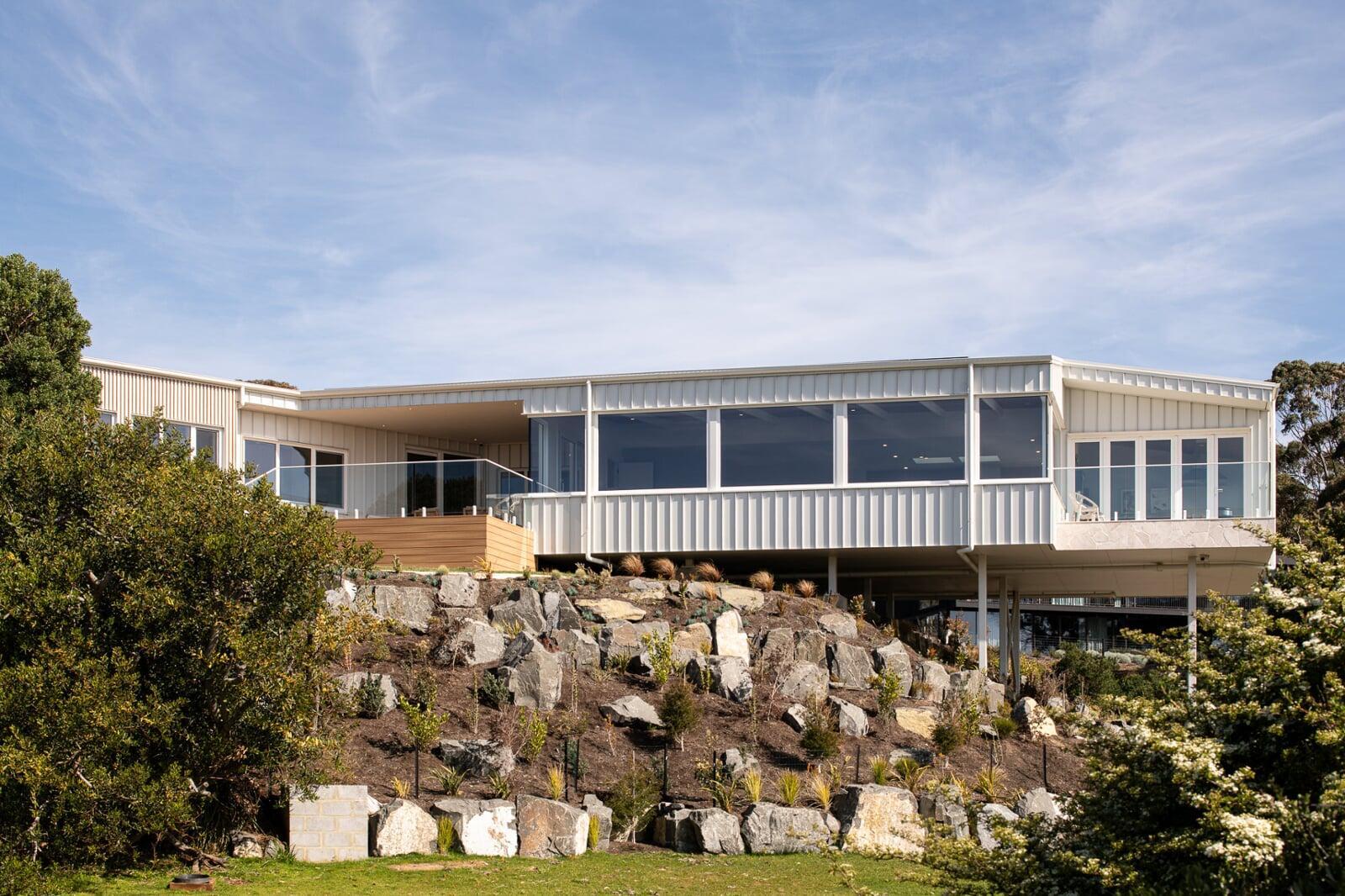 Port Don — showcase 4